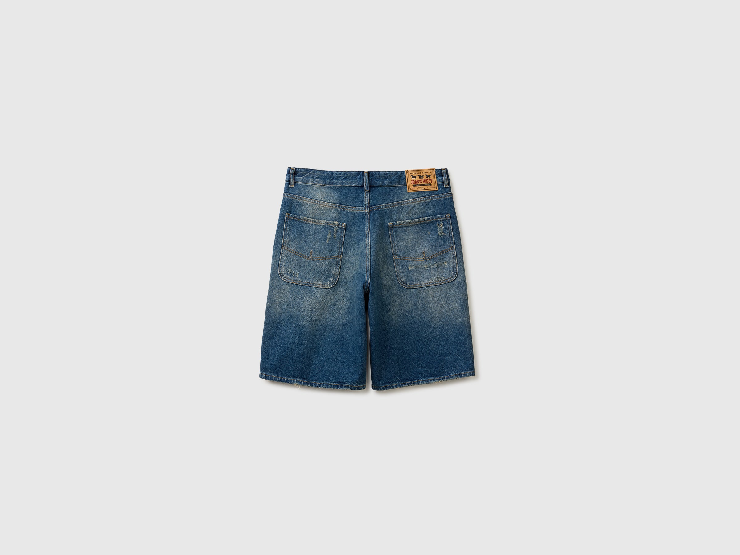 Bermudas de jeans com rasgos - ucb_image_BS