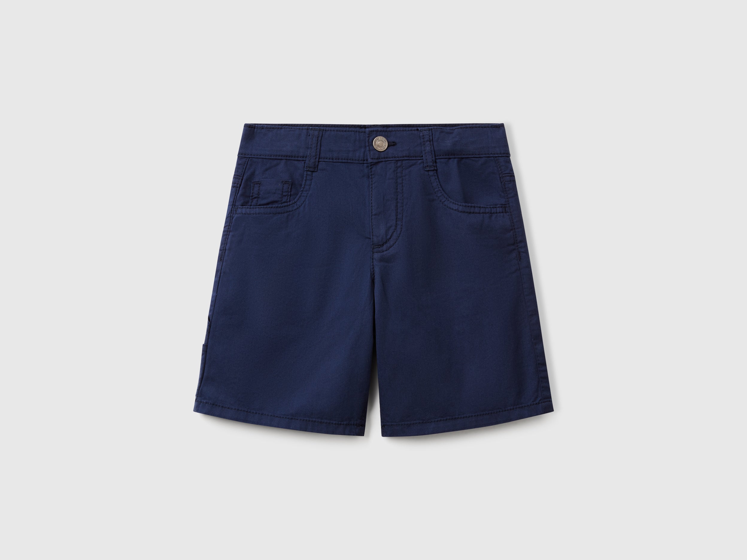 Bermudas leves com bolsos - ucb_image_FS