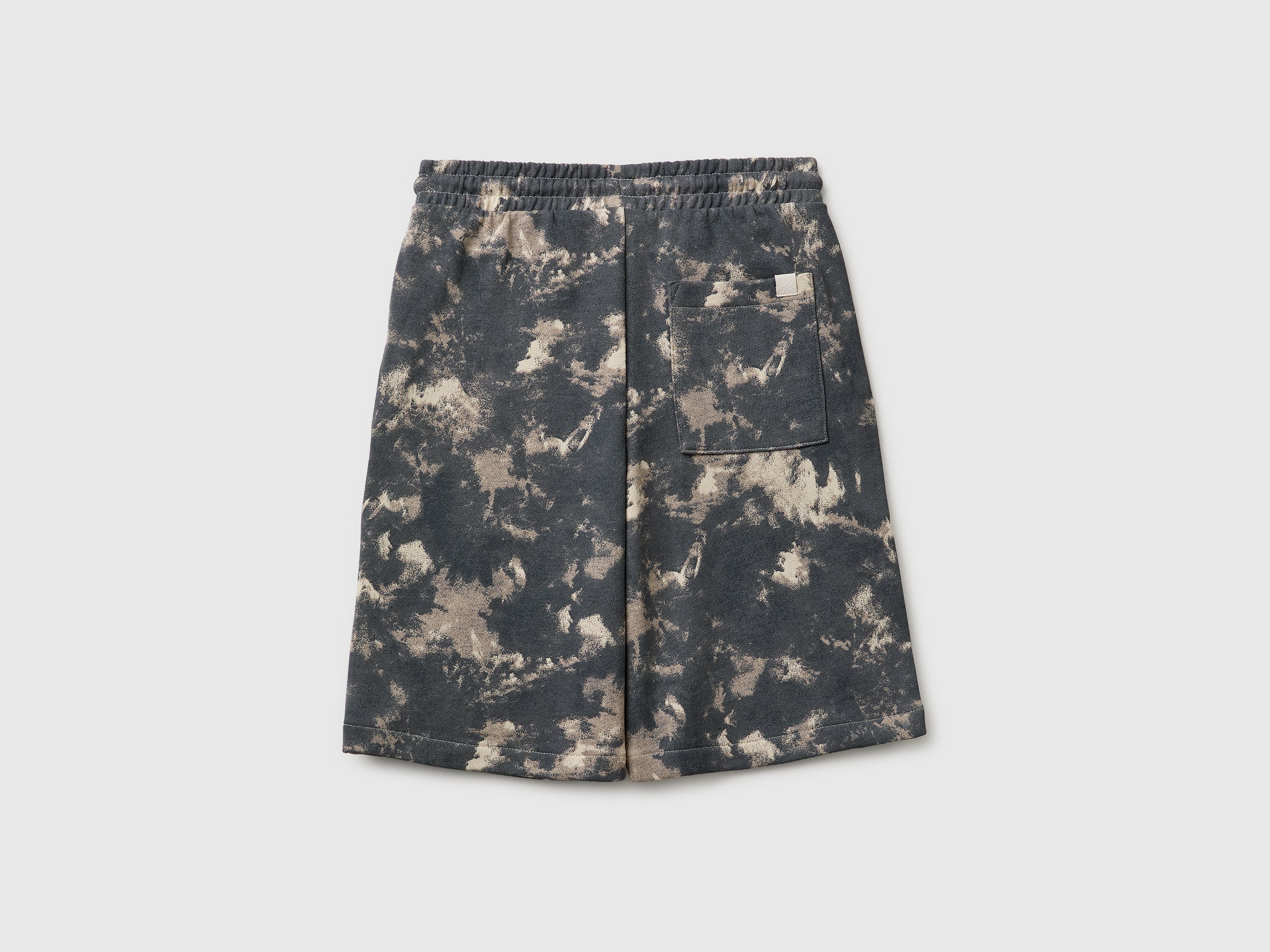 Over-fit Bermuda shorts in printed fleece - ucb_image_BS