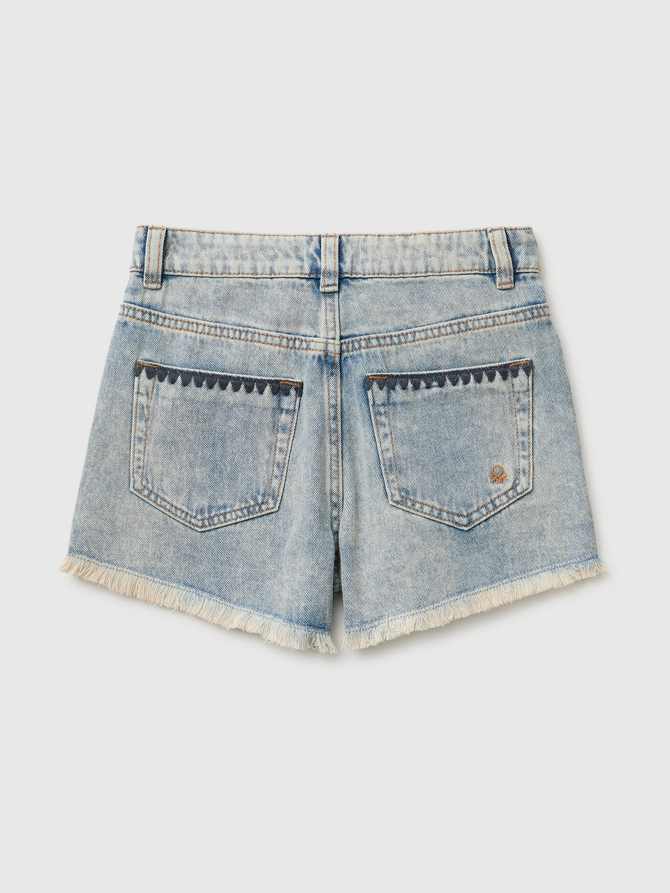 Denim shorts with embroidery - ucb_image_BS