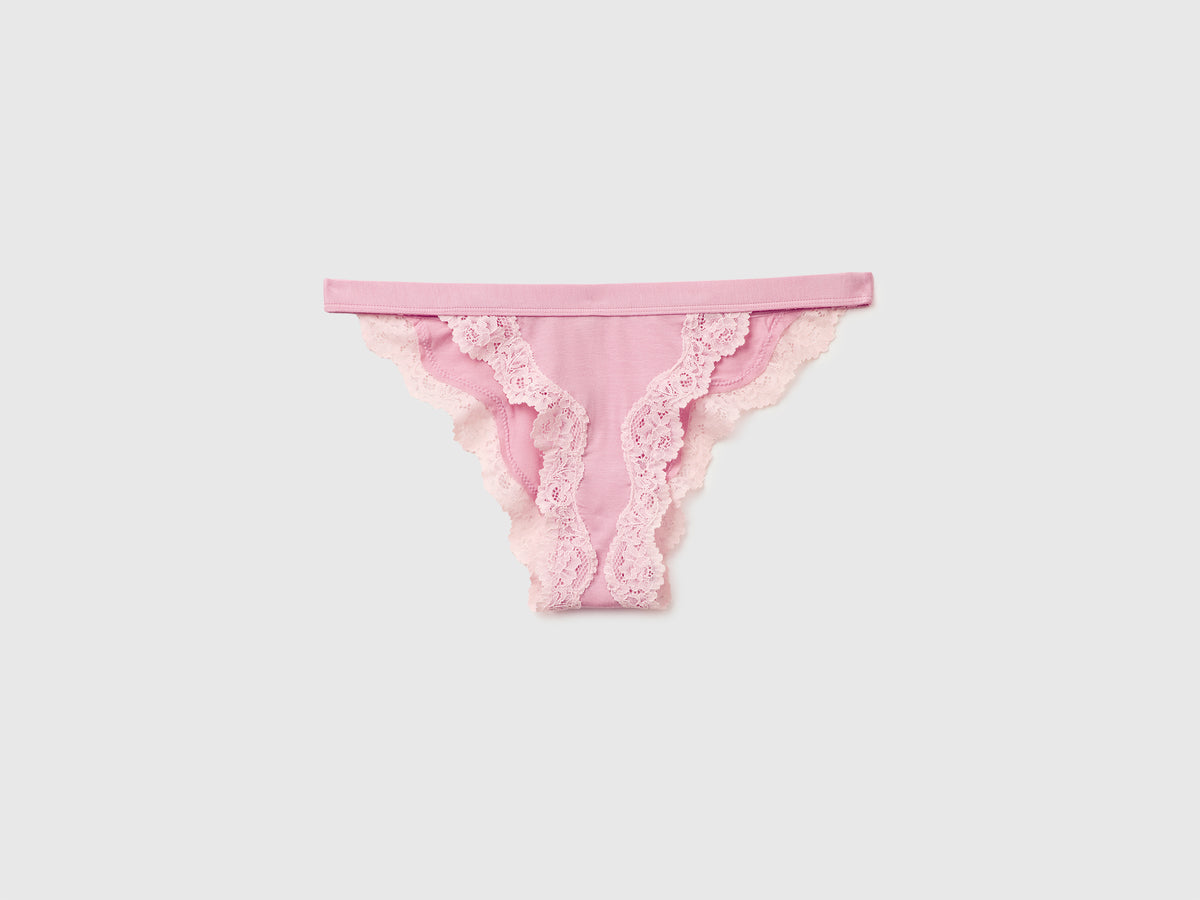 Low-cut briefs in silk blend with lace - ucb_image_FS