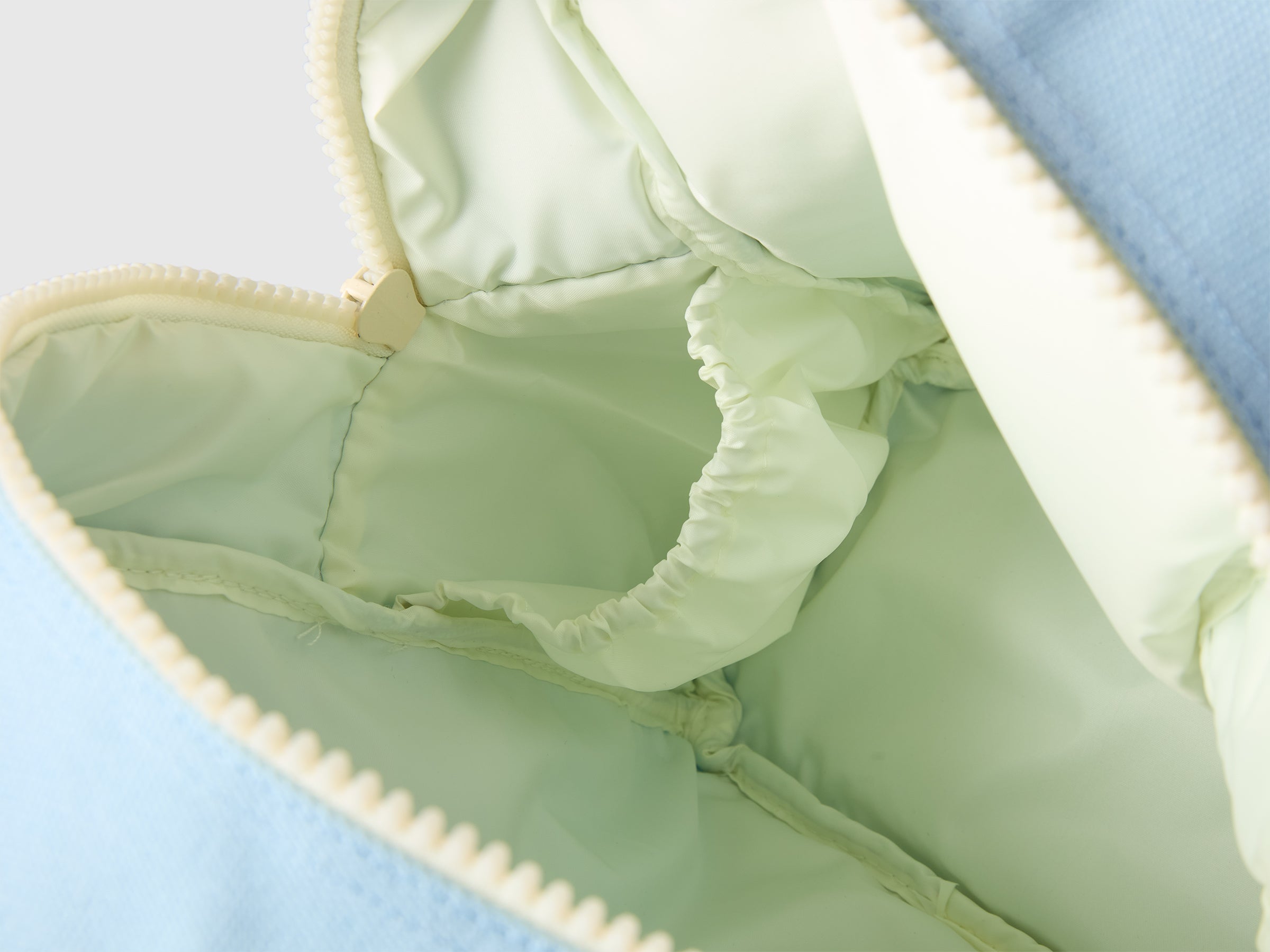 Blue lunch bag - ucb_image_DS1