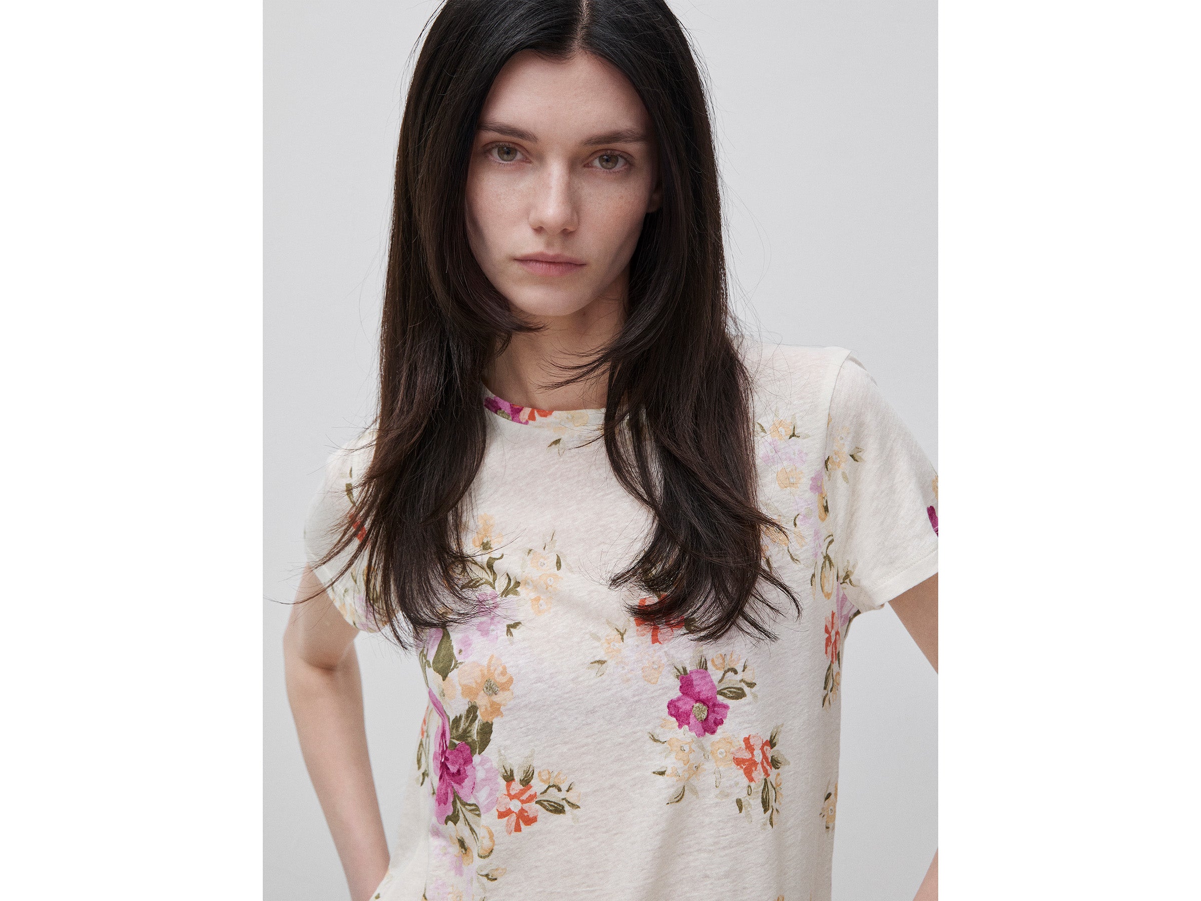 T-shirt floral em mistura de linho - ucb_image_FY