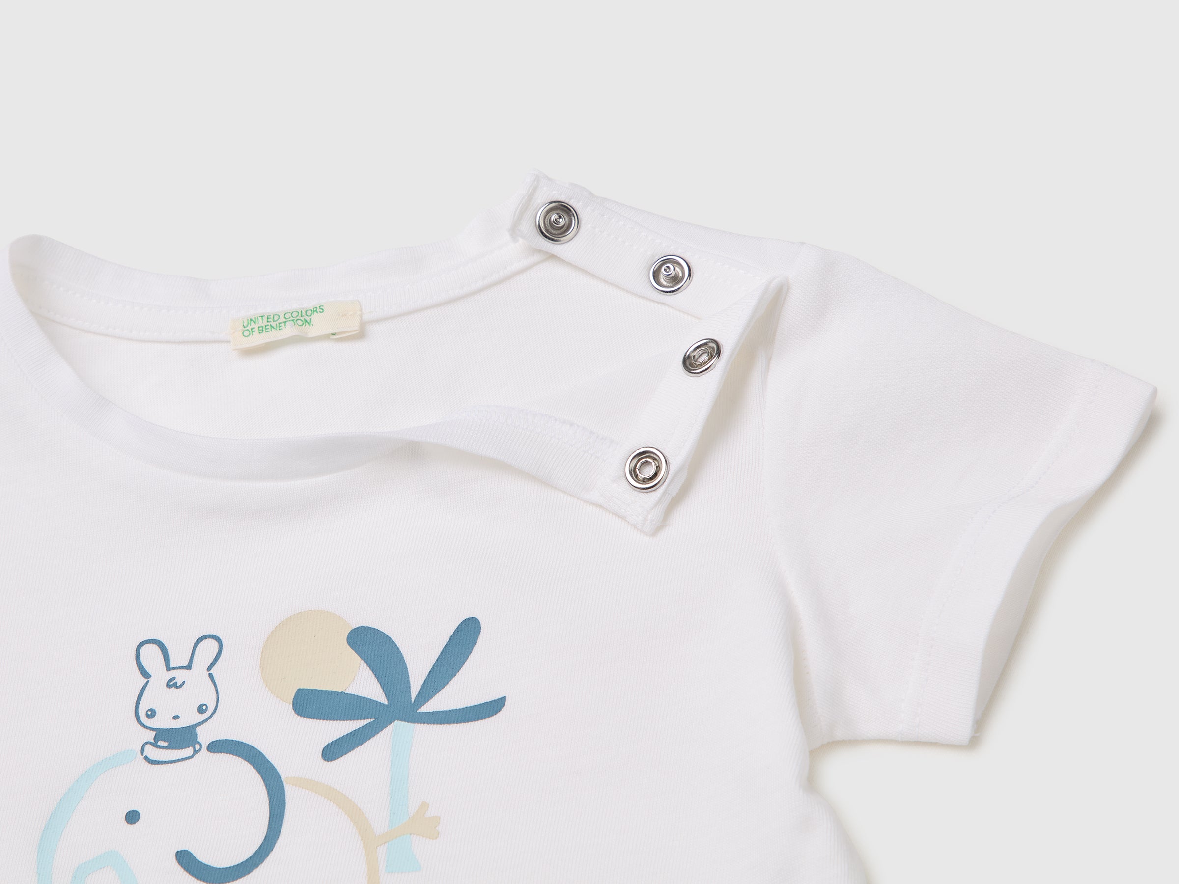 Set with elephant print - ucb_image_DS1