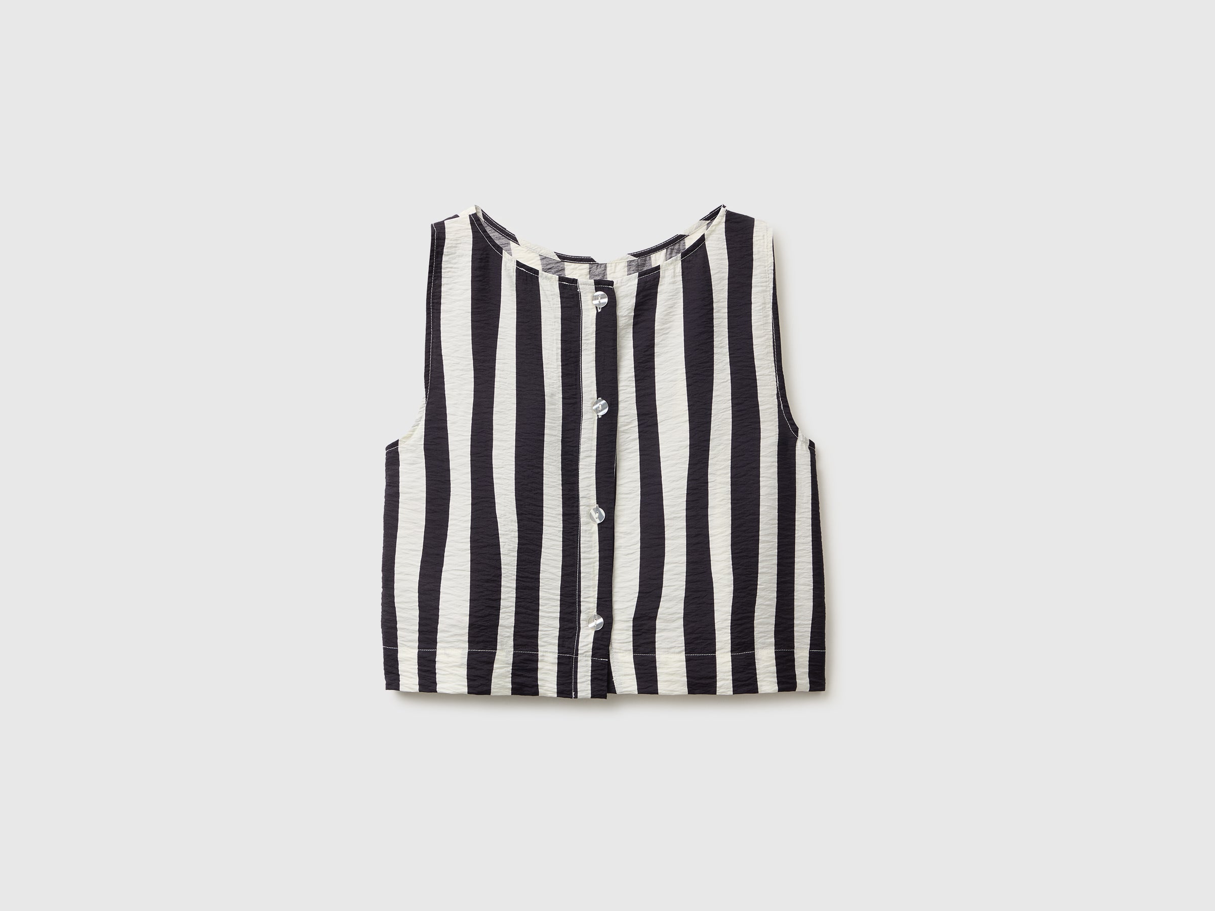 Printed top with buttons - ucb_image_BS