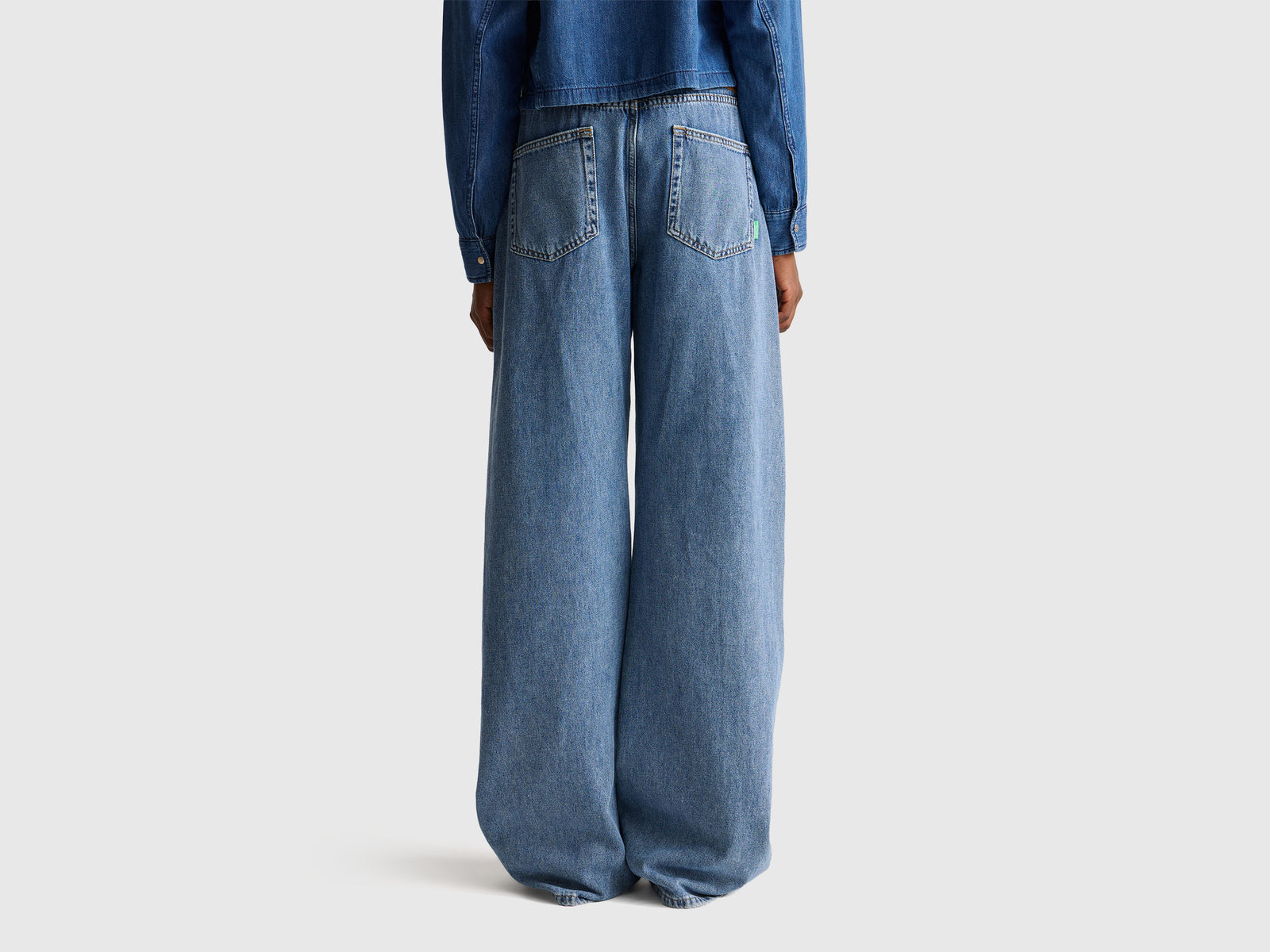 Jeans wide fit - ucb_image_B