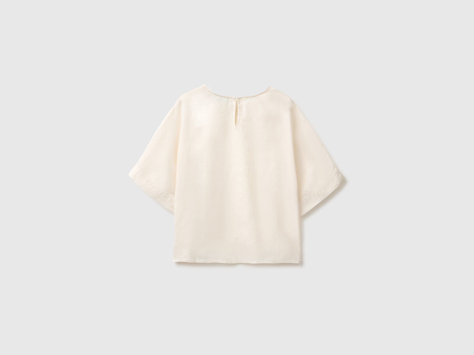 Blusa de gola redonda em linho puro - ucb_image_BS