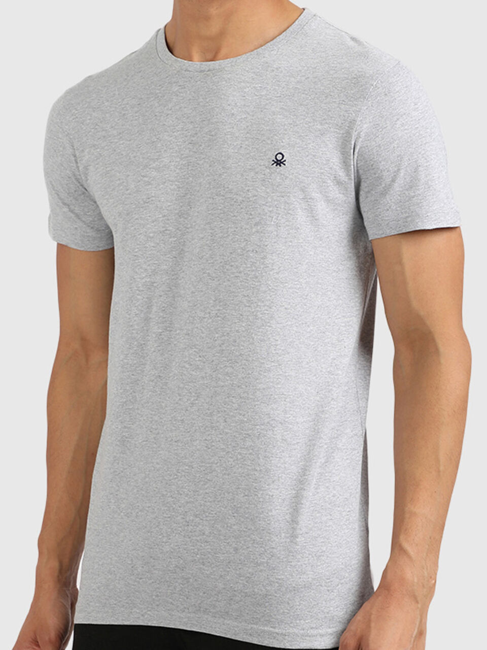 Basic Tee image number null