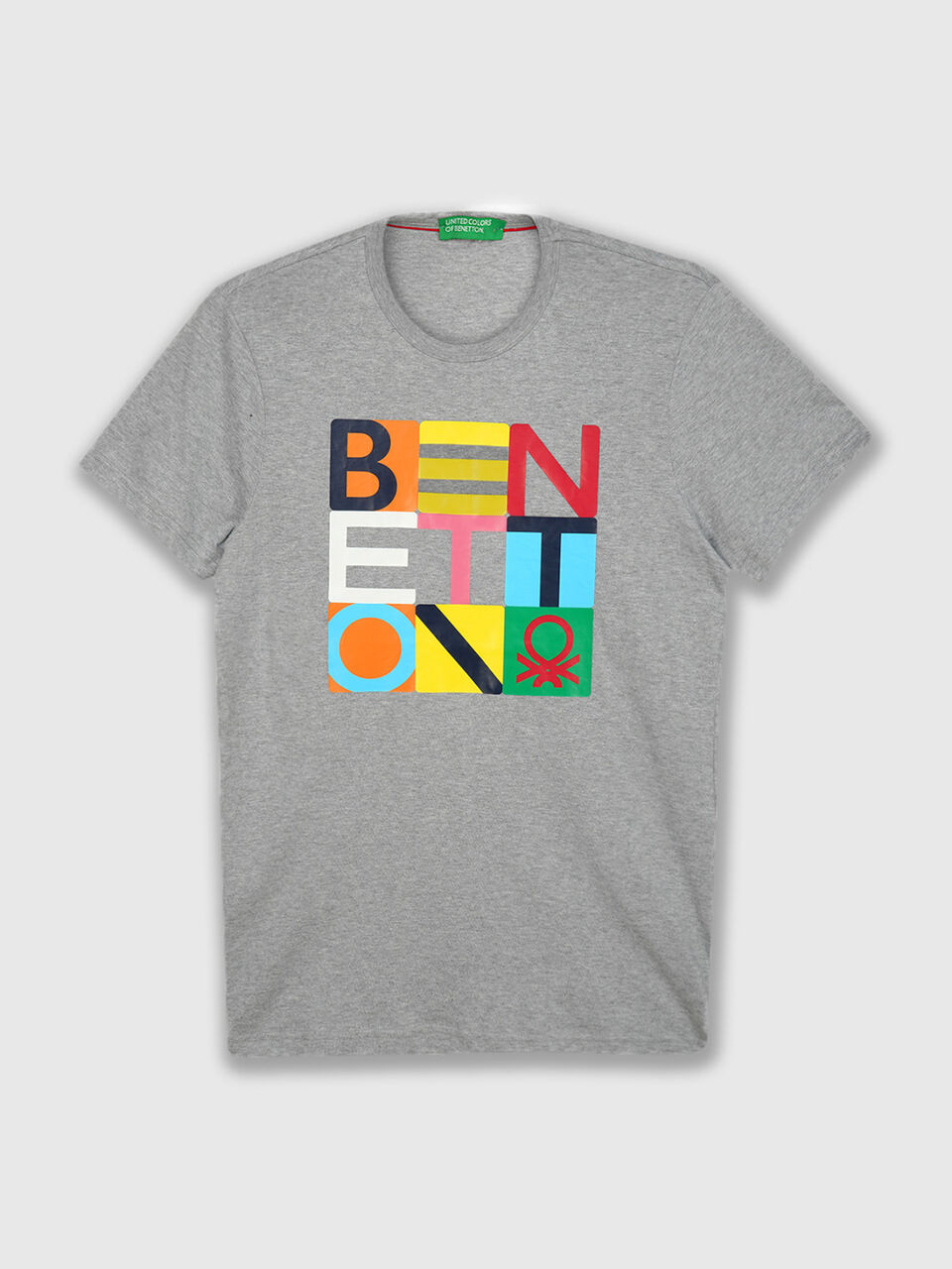 Basic T-Shirt with Benetton Logo Design image number 1