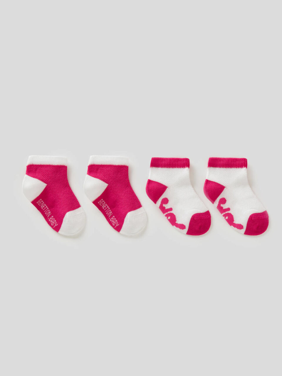 Two-tone sock set image number 1