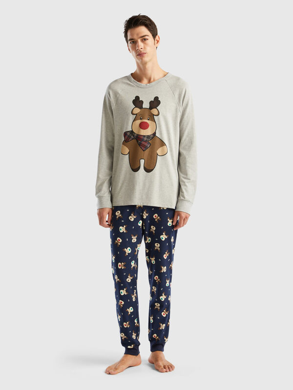 Warm pyjamas with reindeer print