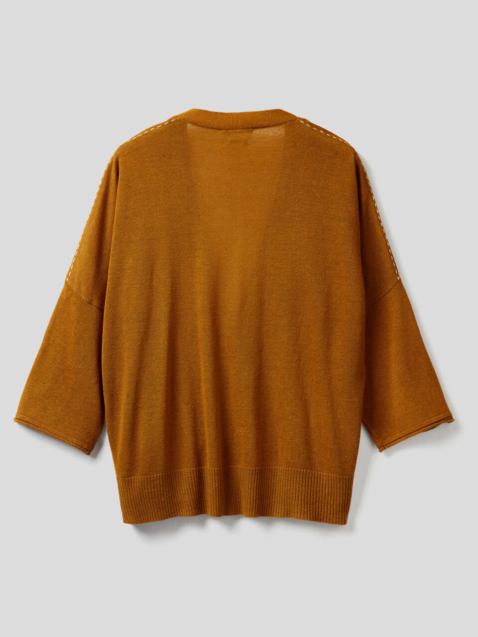 V-neck cardigan image number 2
