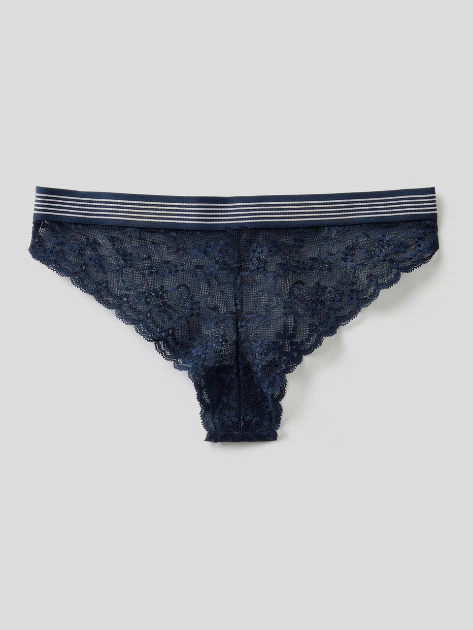 Lace string underwear image number 2