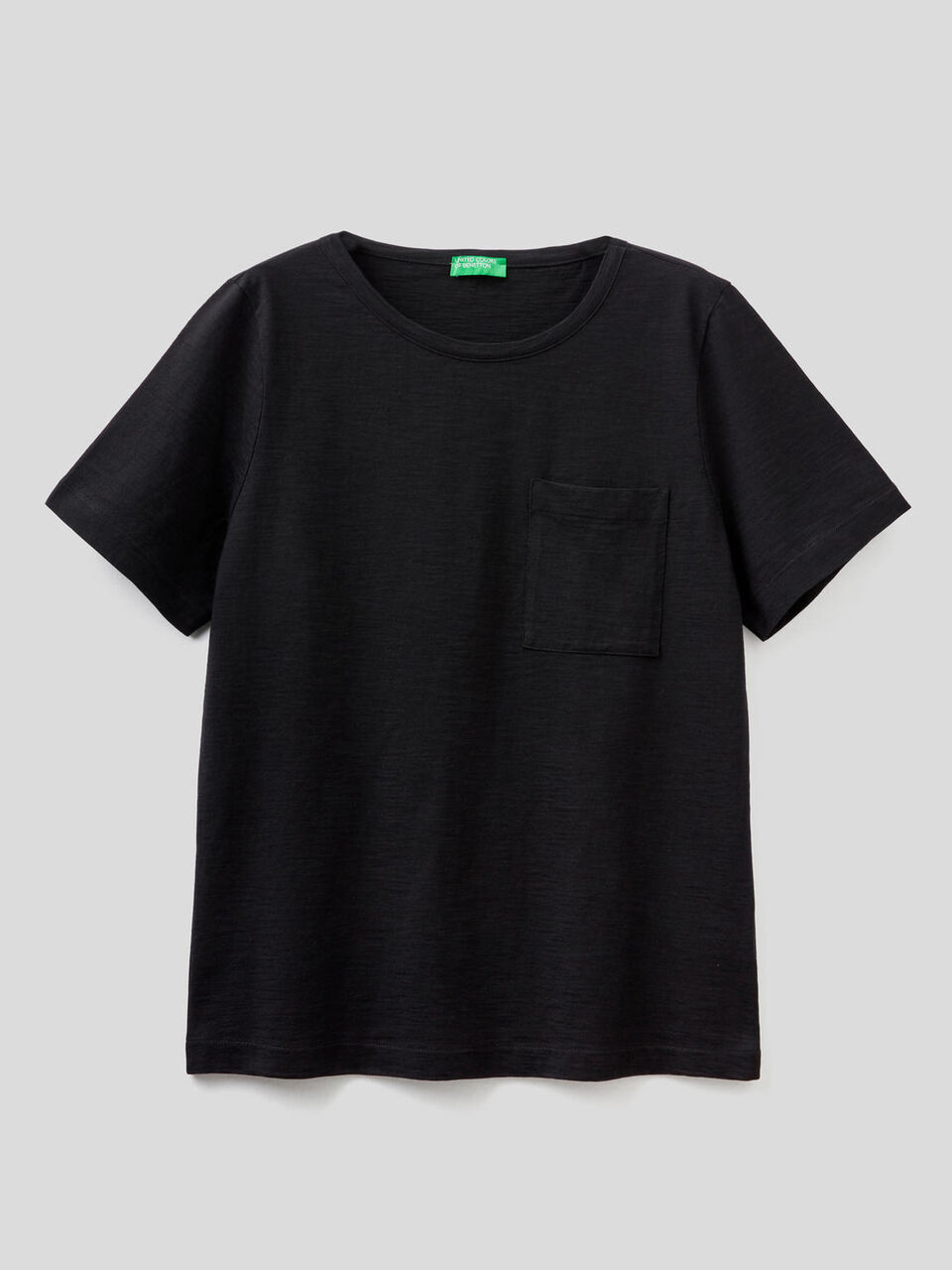 Solid color t-shirt with pocket image number 1