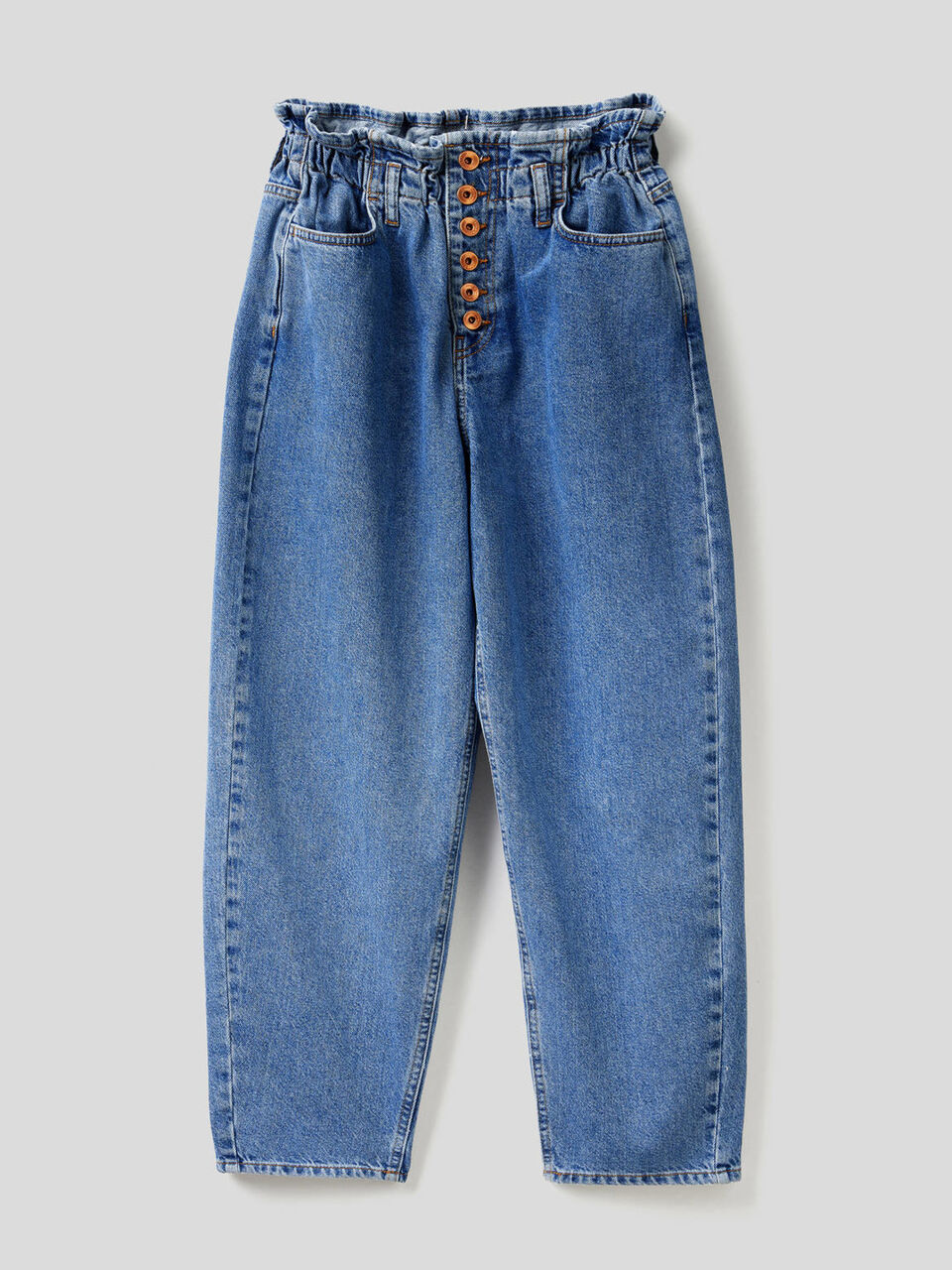 Paper bag jeans Women image number 1