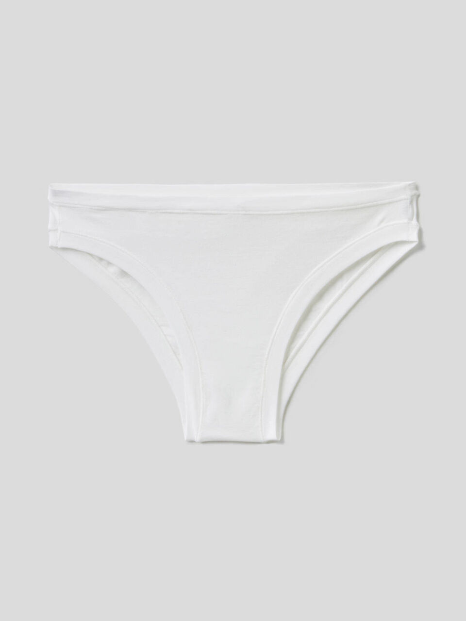 Low-rise underwear image number 1