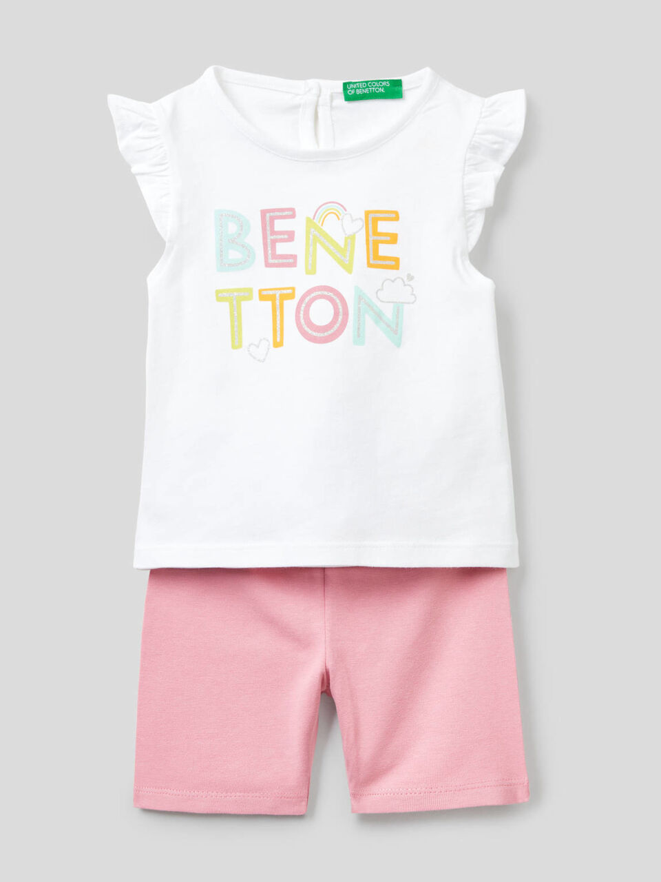 T-shirt and bermudas set image number 1