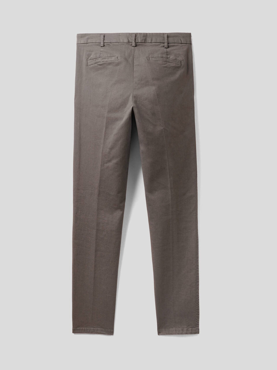 Slim fit chinos image number 2
