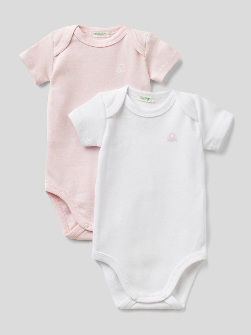 Two short sleeve bodysuits in organic cotton image number 1