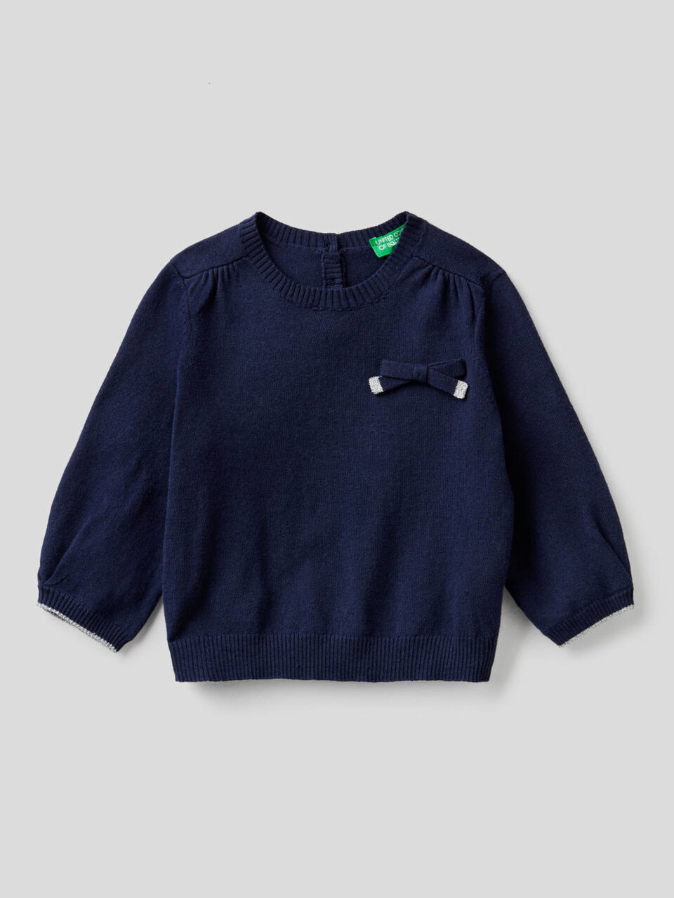 Top with bow image number 1