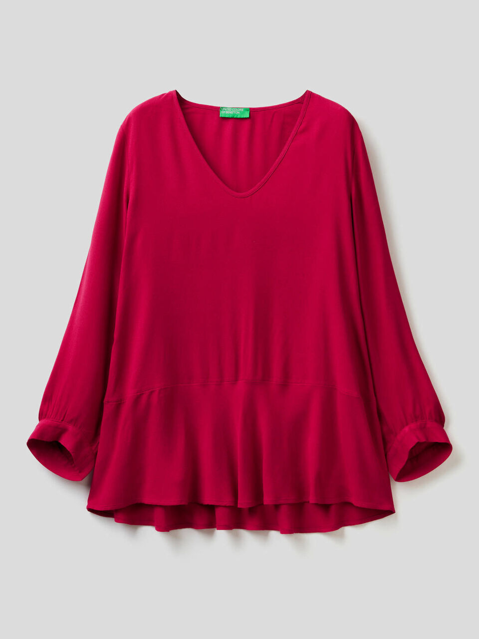 Blouse with V-neck and frill at the bottom image number 1