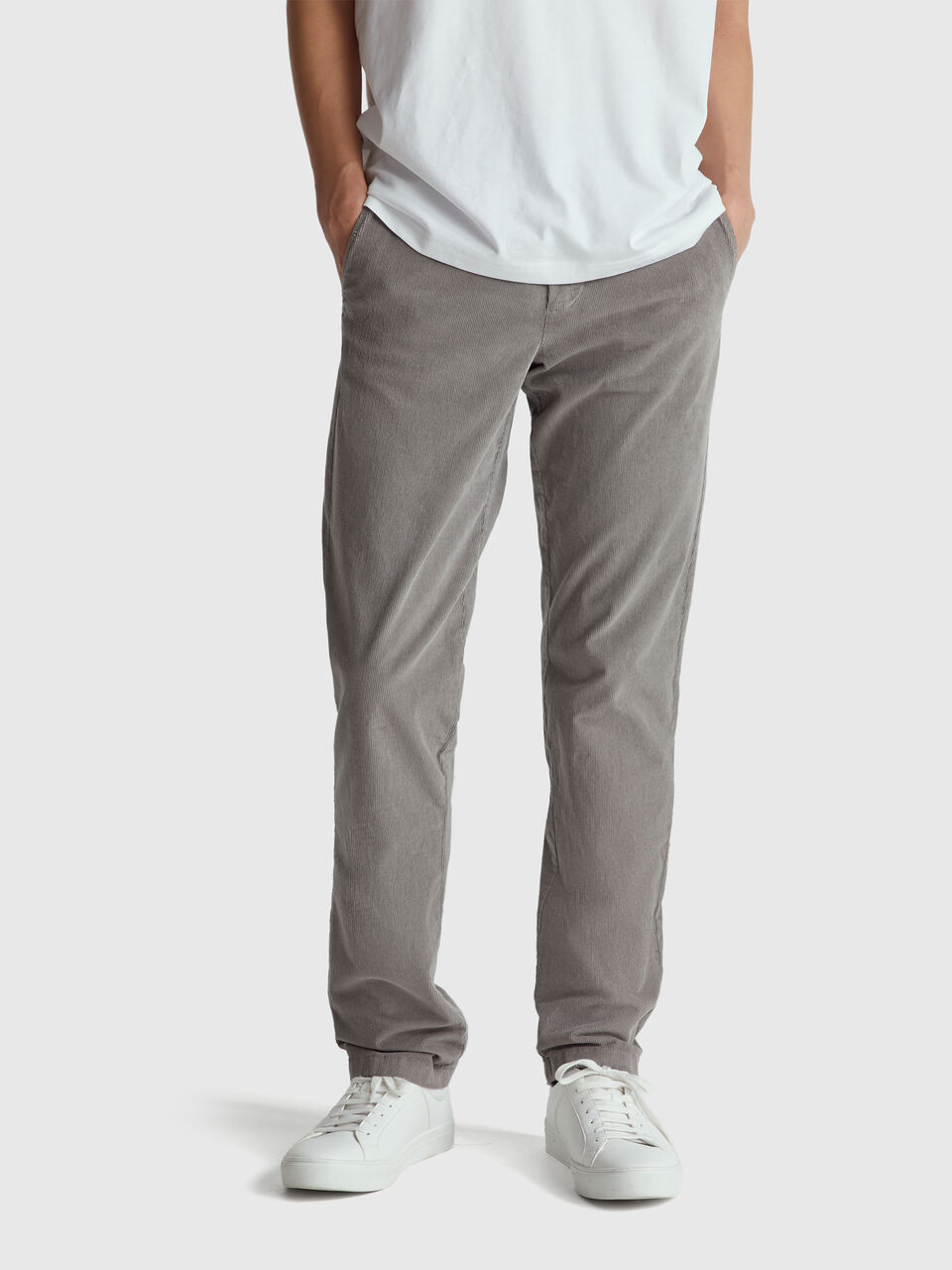 TROUSERS Men image number null