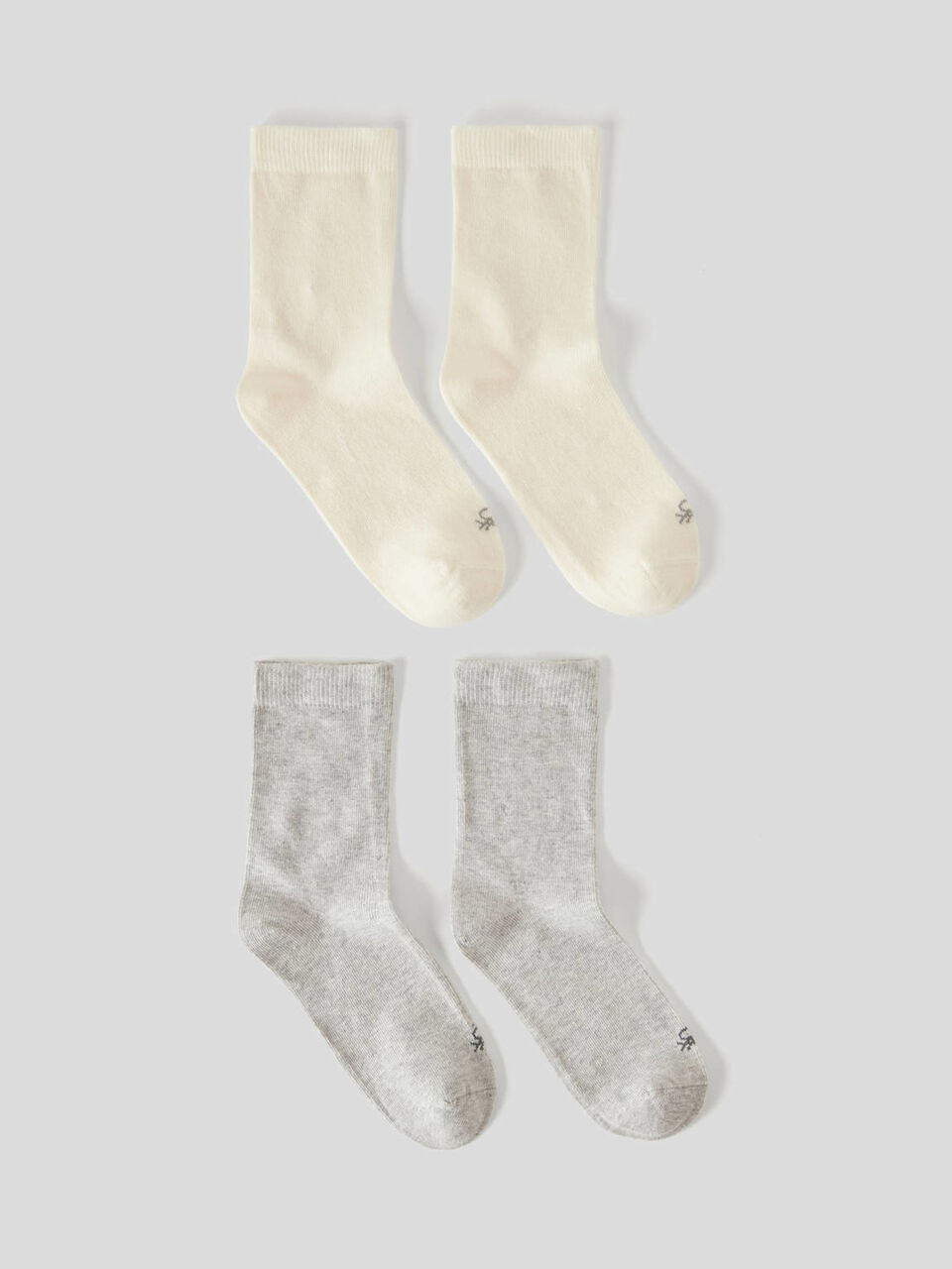 Four pairs of socks image number 1