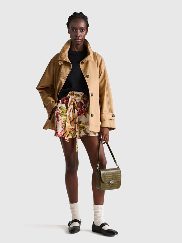 Floral Bermuda shorts with sash Women