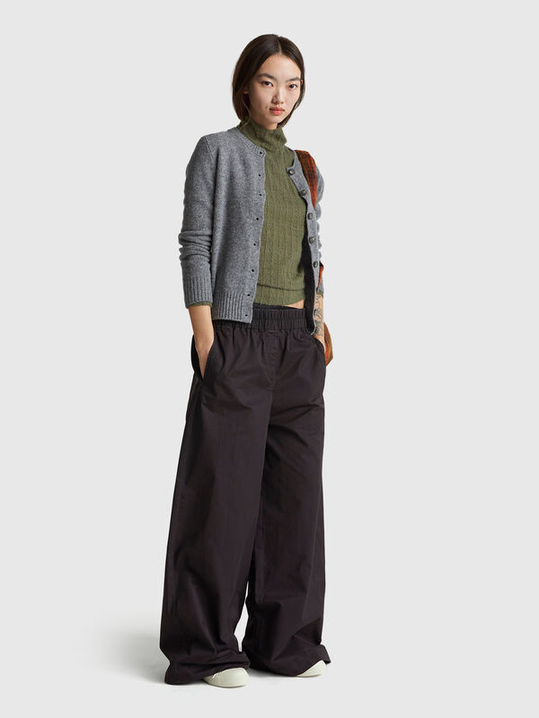 Wide trousers in pure cotton Wide trousers in pure cotton Women
