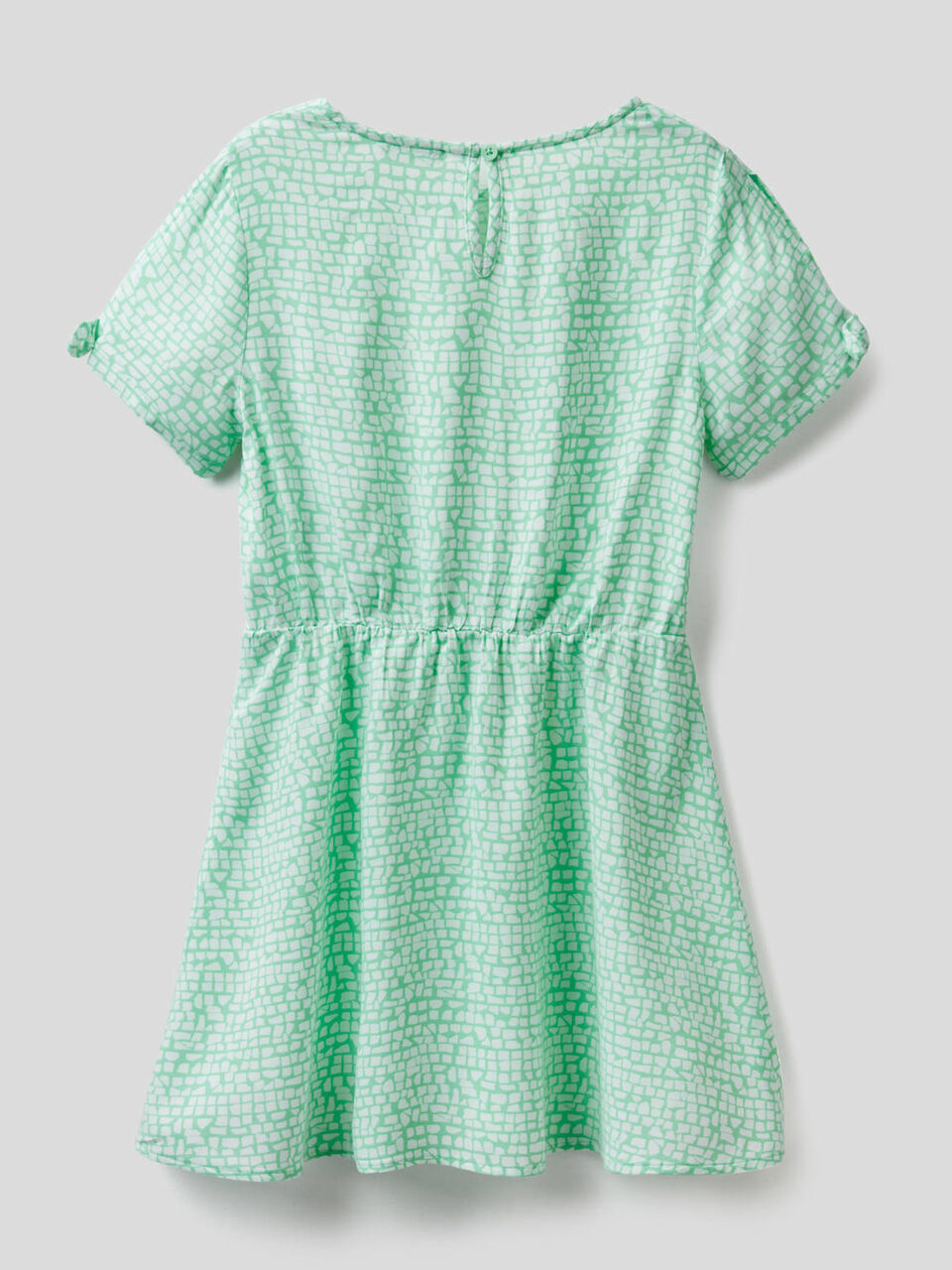 Flowy patterned dress image number 2