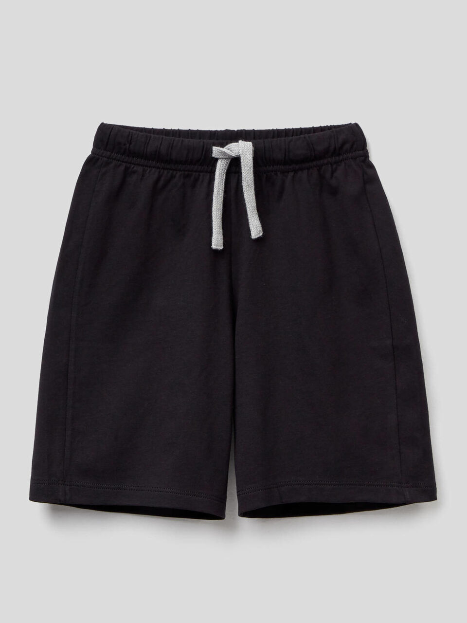 T-shirt and bermudas set image number 2