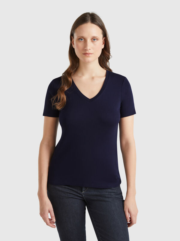 Dark blue pure cotton t-shirt with V-neck Women