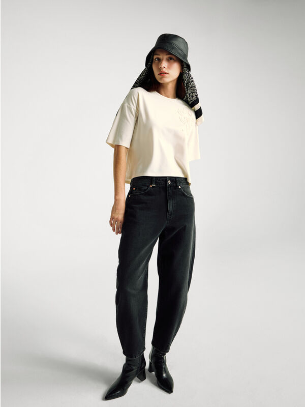 Boxy fit t-shirt with applique Women