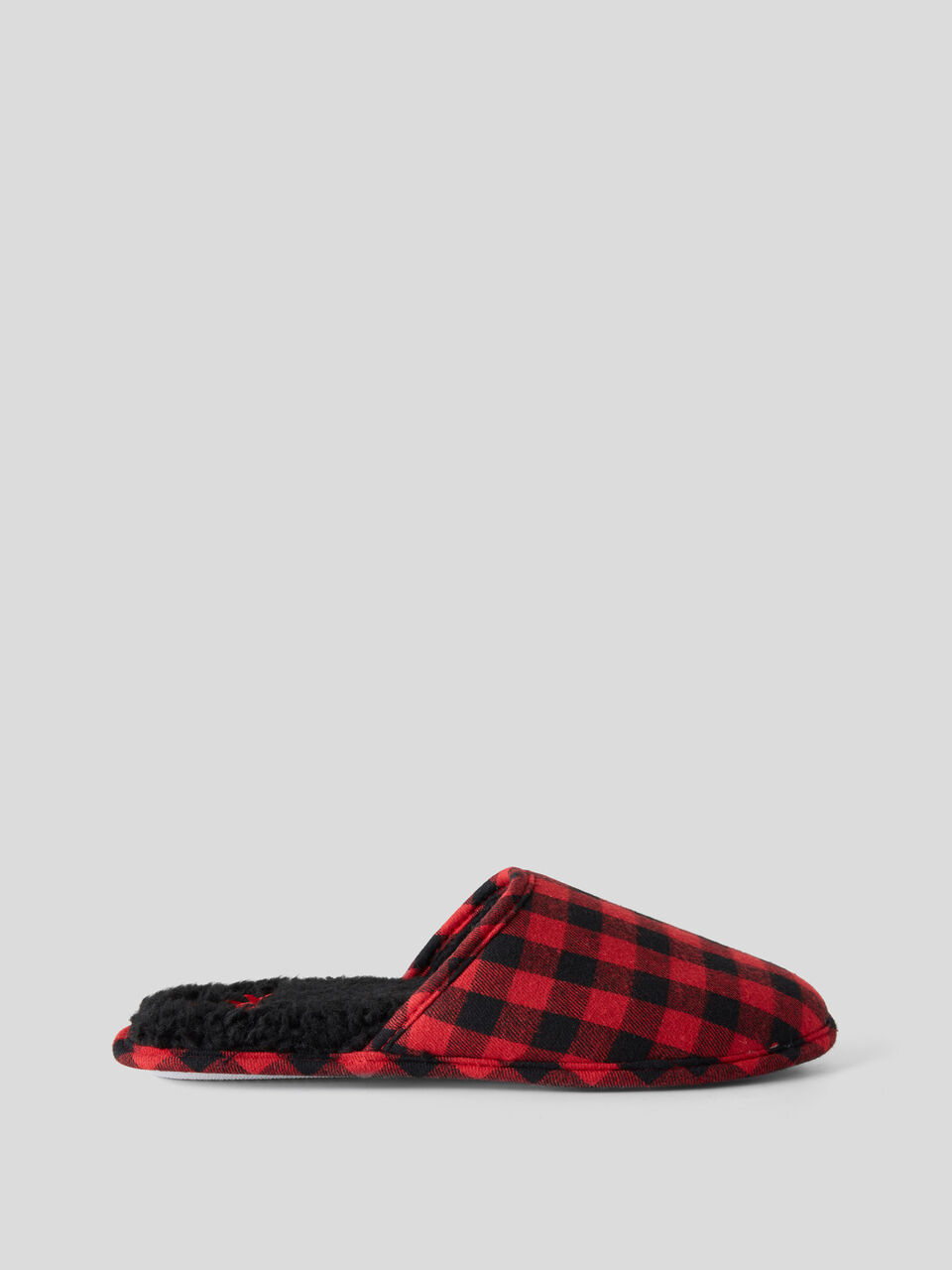 Fabric slippers image number 1