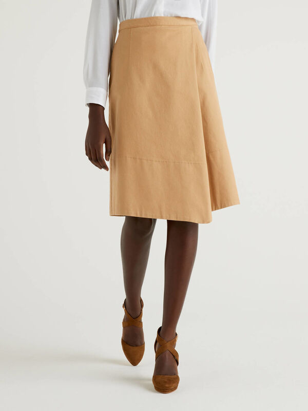 Skirt with asymmetrical bottom Women
