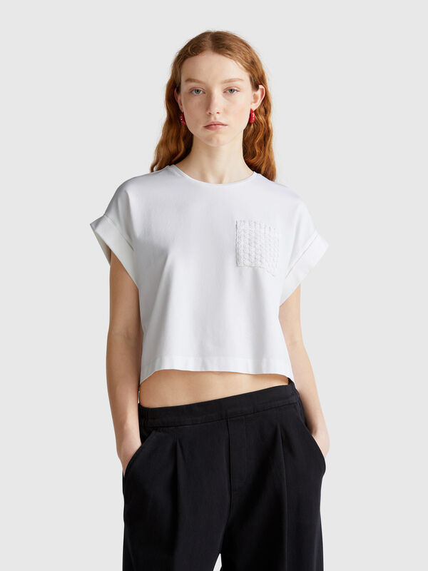 T-shirt with macramè pocket Women