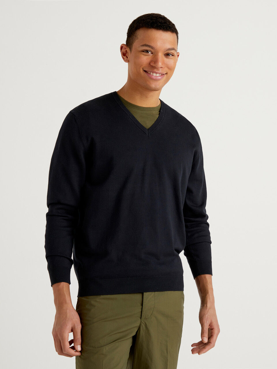 Men's V-Neck Sweaters New Collection 