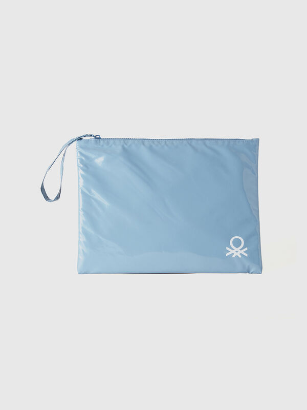 Large clutch with logo