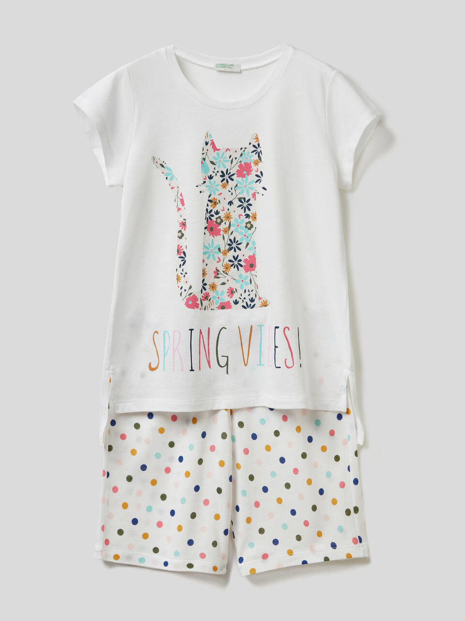 Short pyjamas with multicolor print image number 1