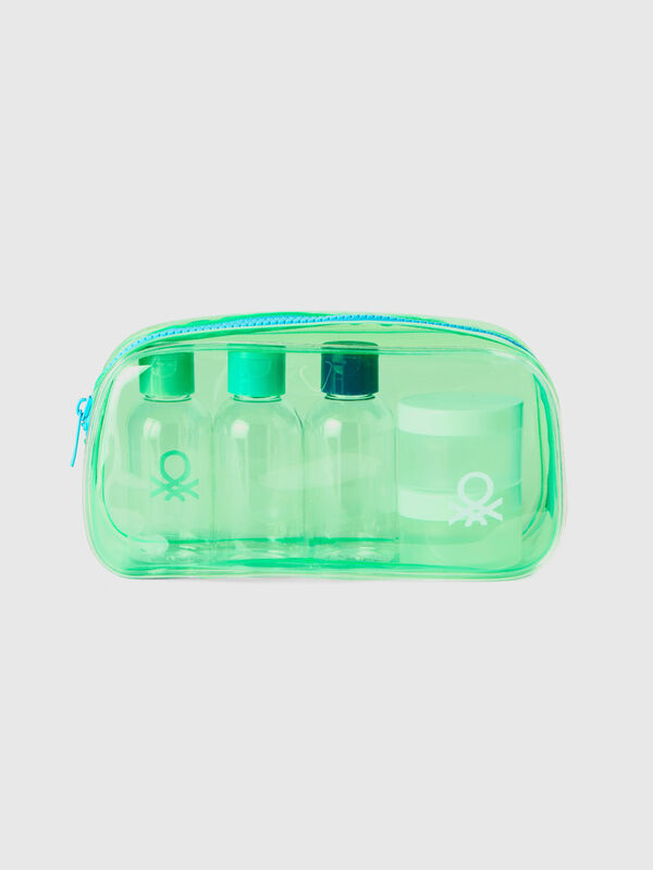 Green beauty travel case