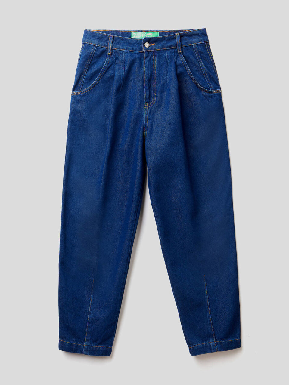 Carrot fit jeans image number 1