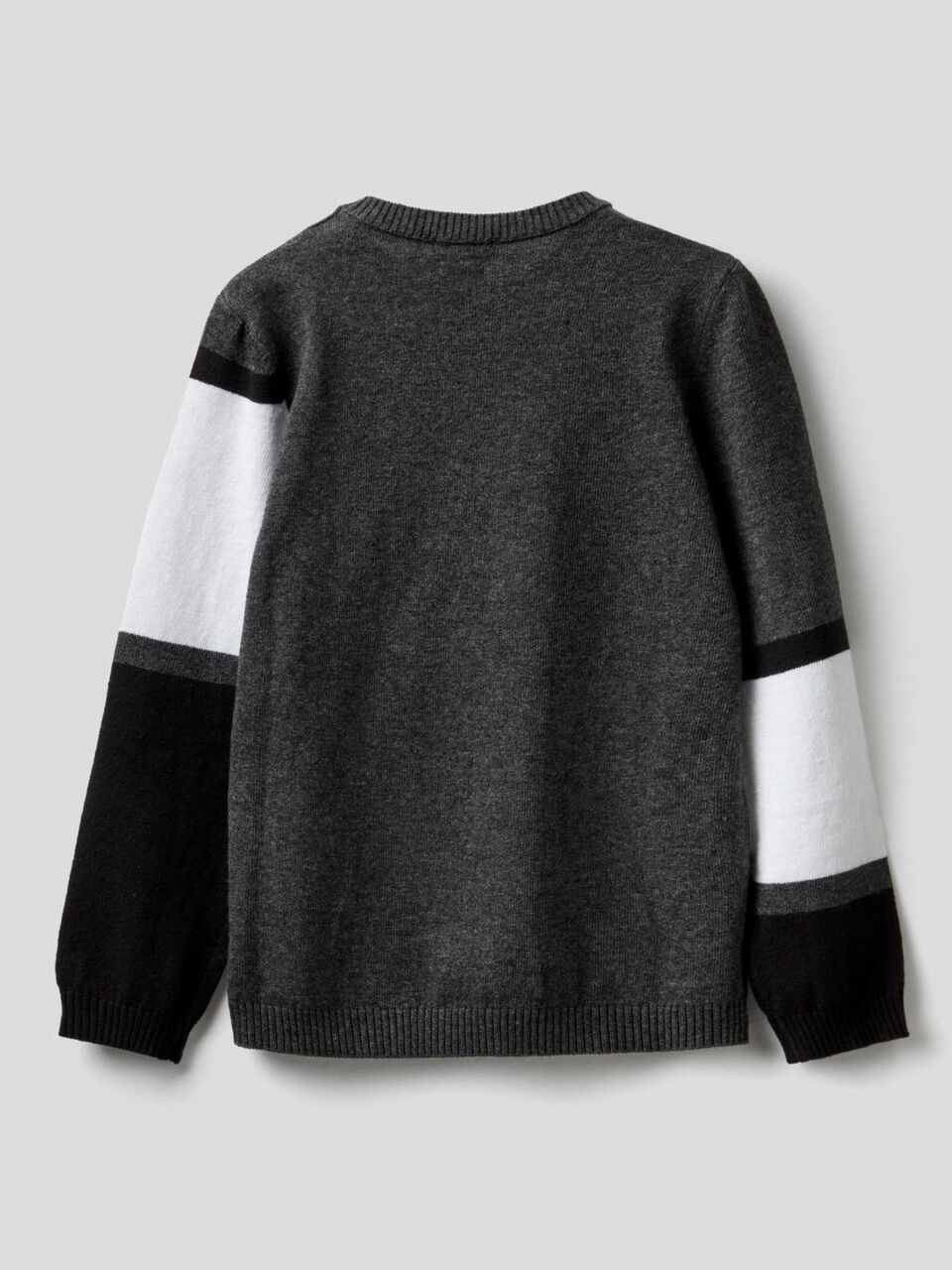 Sweater with logo inlay image number 2