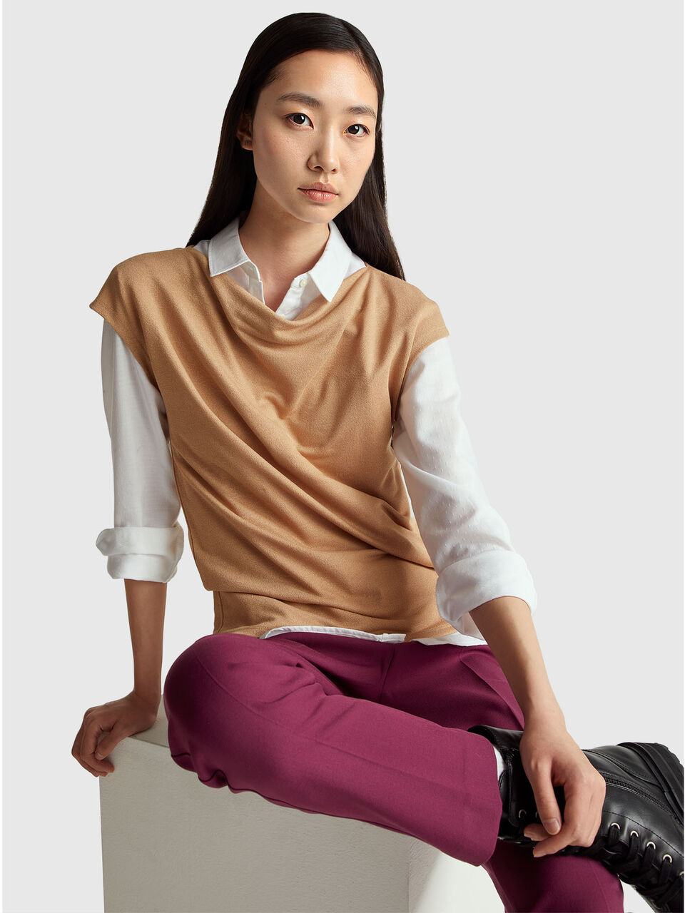 SLEEVELESS SWEATER Women image number null