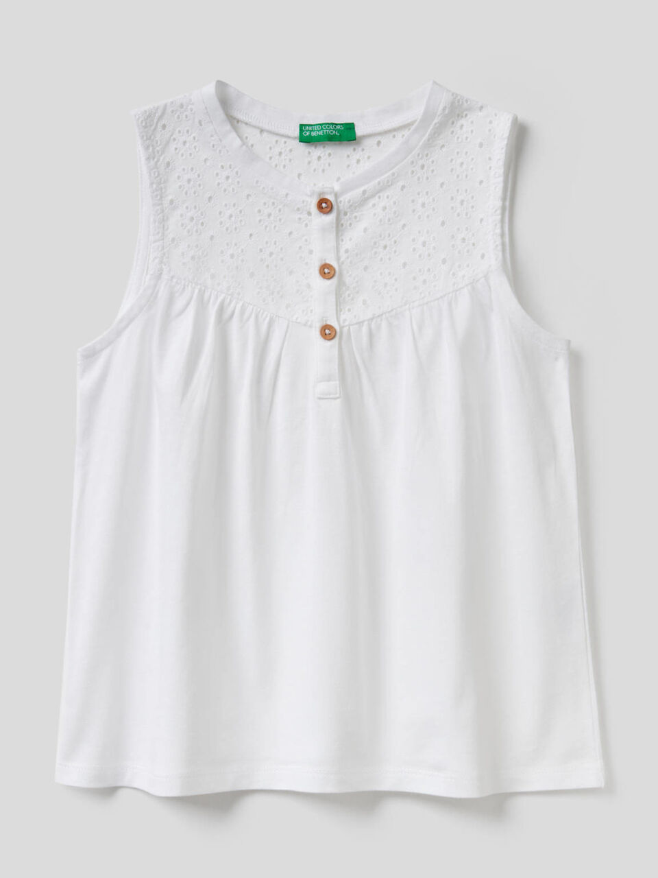 Sleeveless blouse in 100% cotton image number 1
