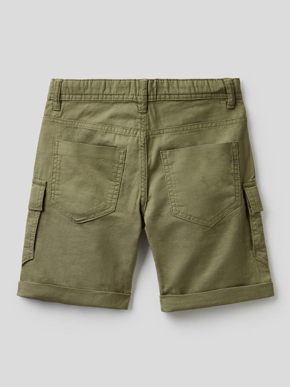 Cargo bermudas in 100% cotton image number 2