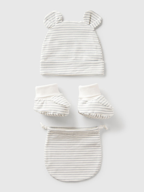 Striped hat and slippers New Born (0-18 months)