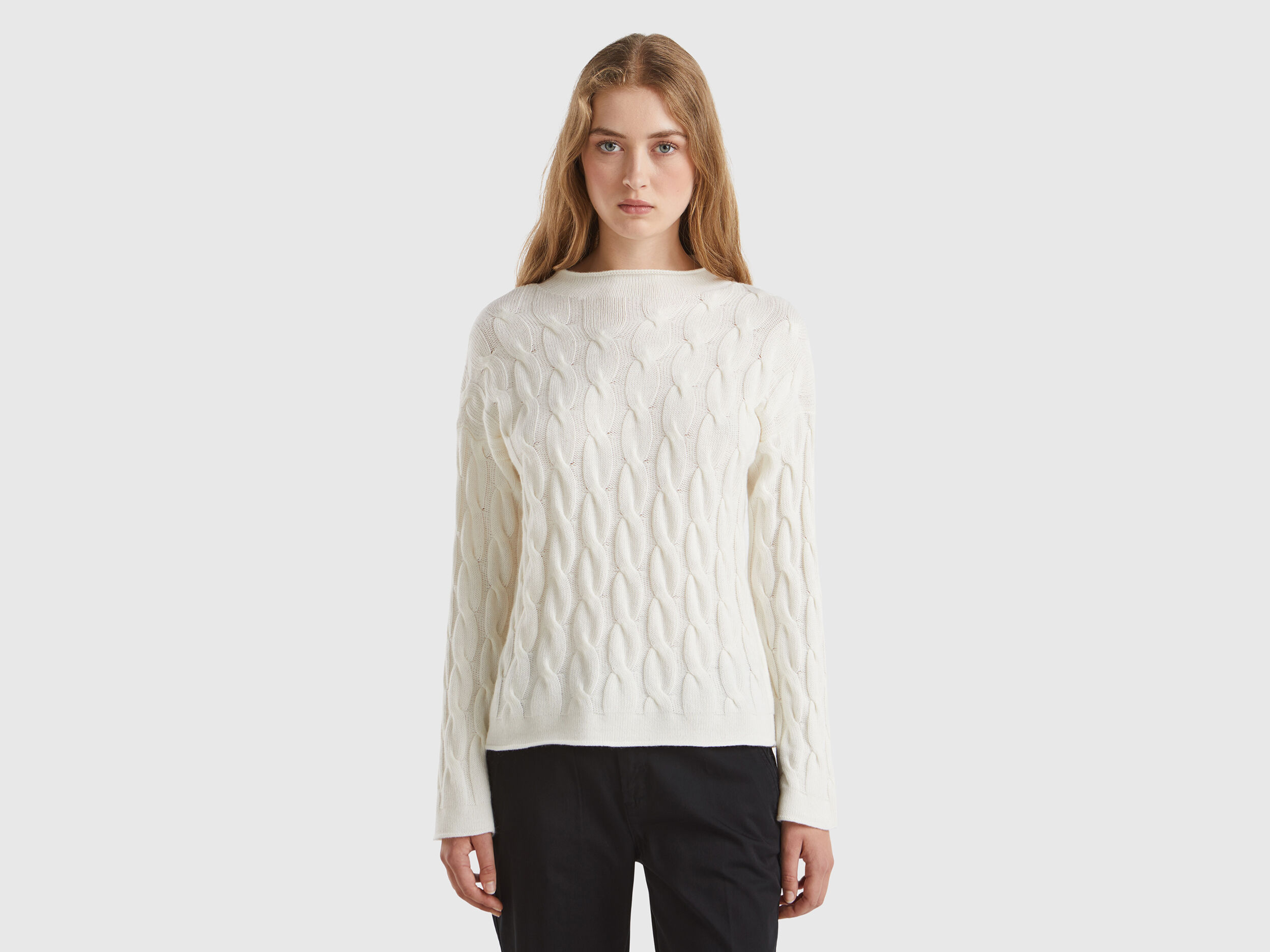 Cashmere blend sweater with cable knit - Creamy White | Benetton Cashmere blend sweater with cable knit - Creamy White | Benetton