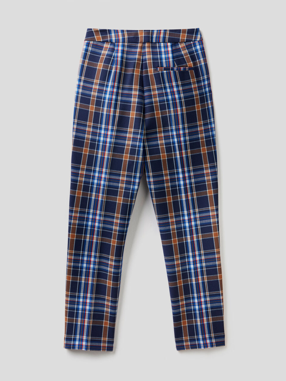 Check trousers in flowy fabric image number 2