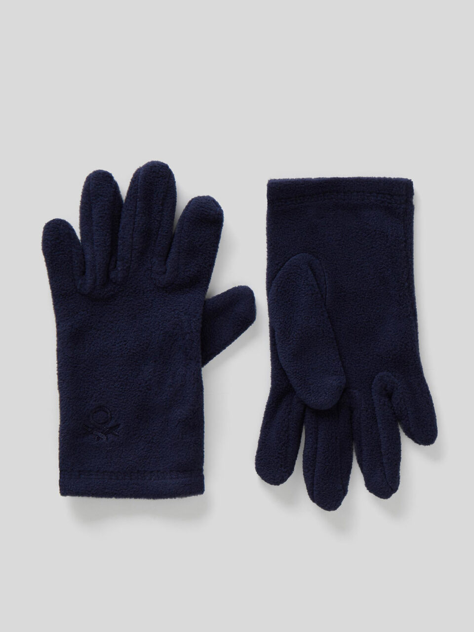 Fleece gloves image number 1