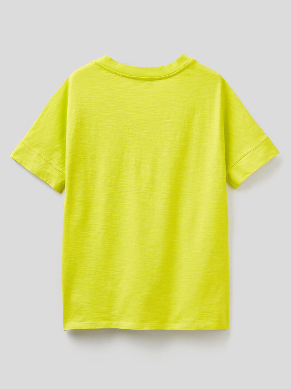 100% cotton t-shirt with V-neck image number 2